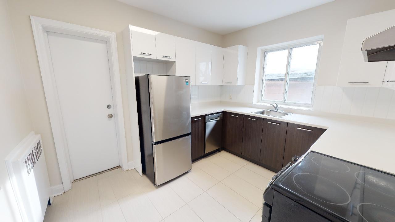 19 Strathcona