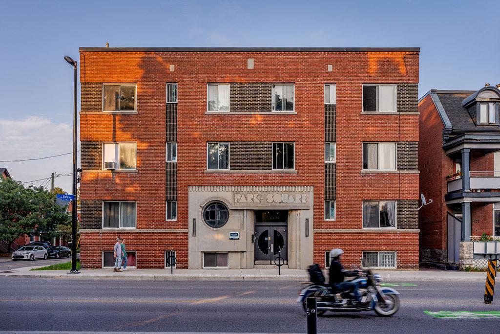 425 Elgin Street - Photo 12