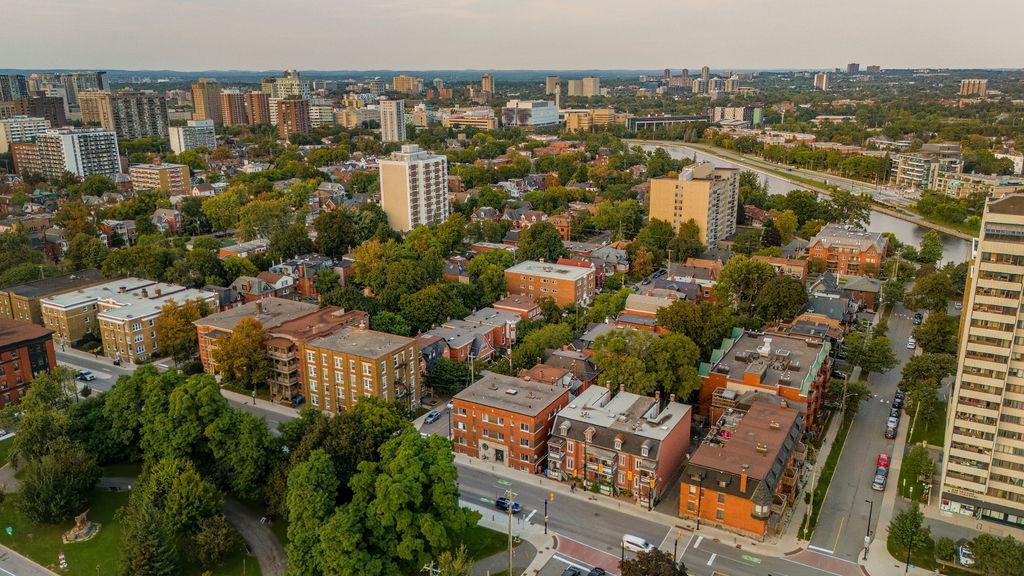 425 Elgin Street - Photo 16