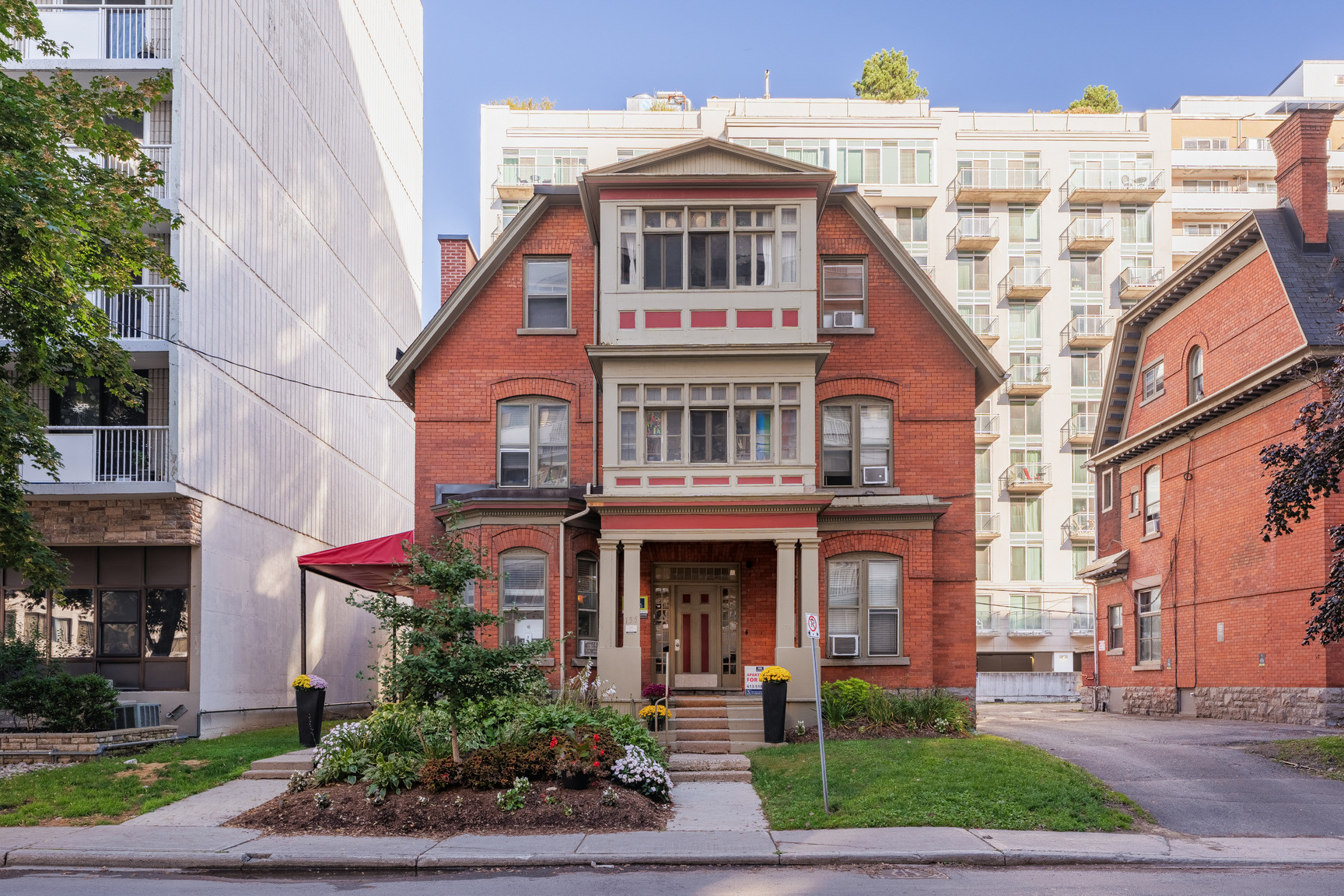 Elgin Street Apartments - Photo 26