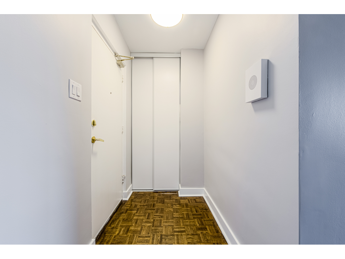 70 Park Street East - Photo 9