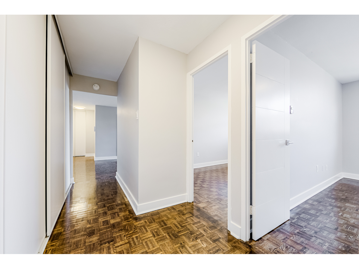 70 Park Street East - Photo 14