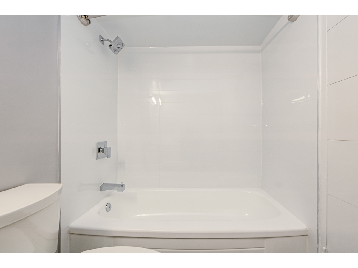 70 Park Street East - Photo 16