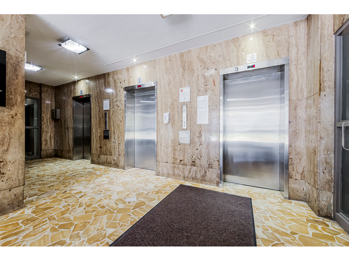 70 Park Street East - Photo 18
