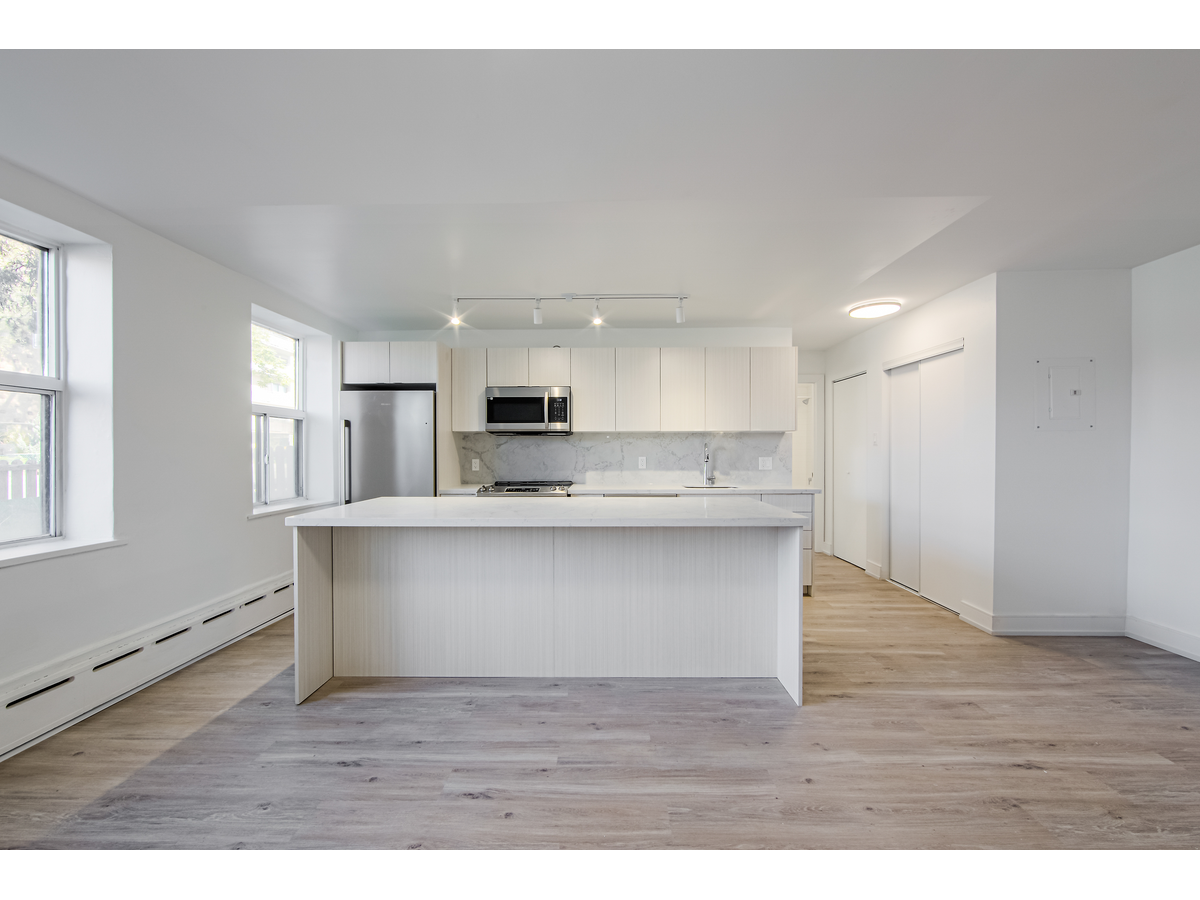 111 Cosburn Avenue - Photo 9