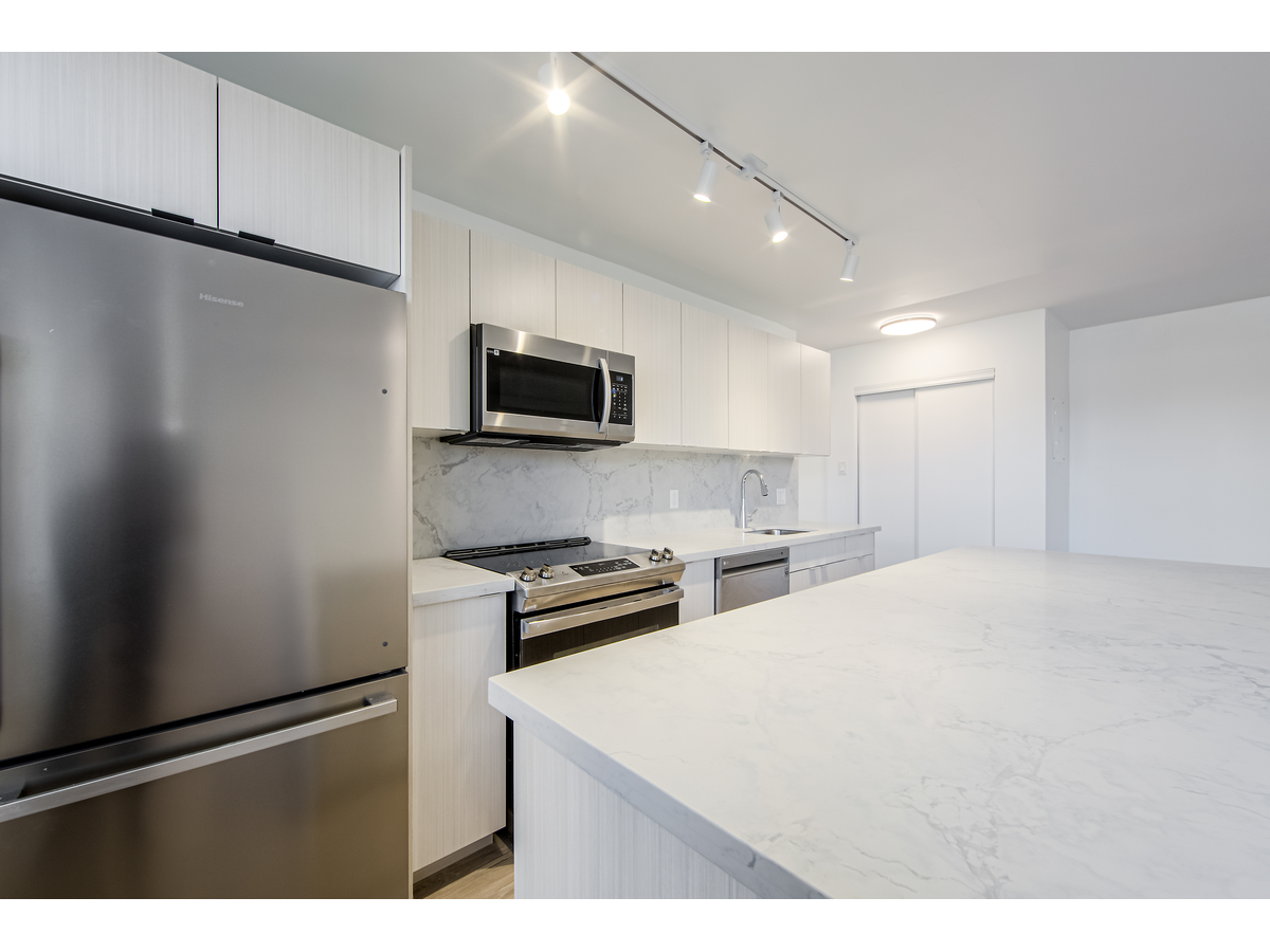 111 Cosburn Avenue - Photo 2
