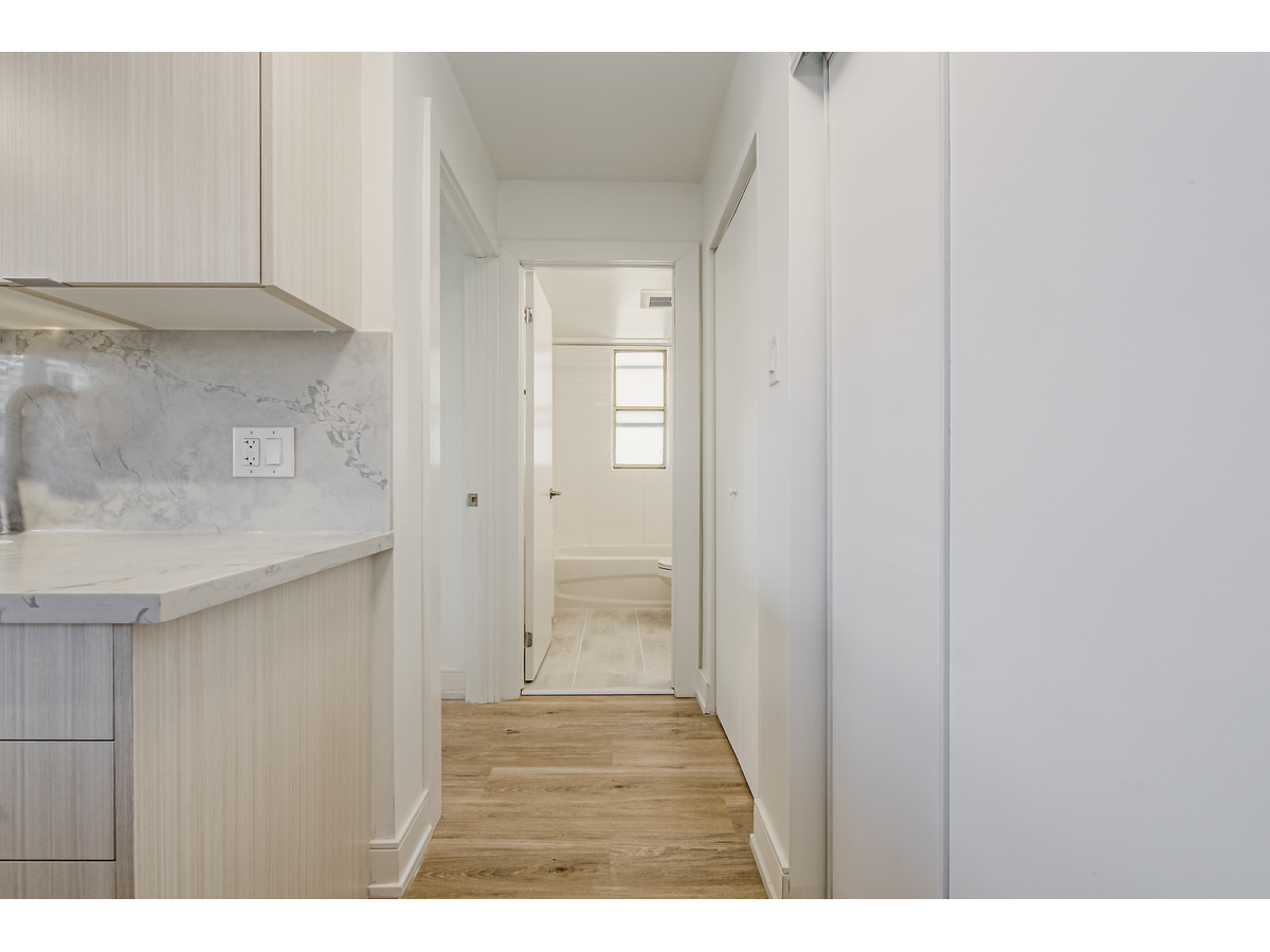 111 Cosburn Avenue - Photo 14