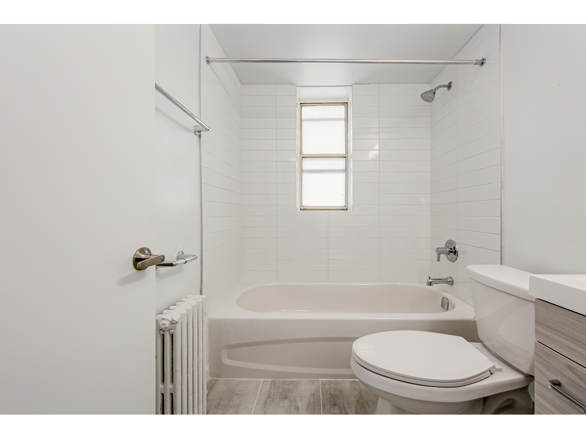 111 Cosburn Avenue - Photo 16