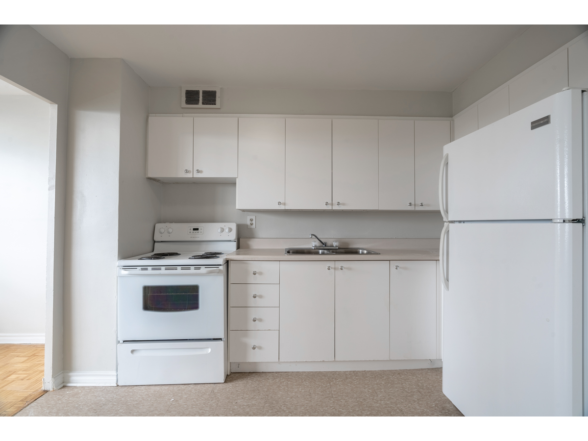 310 Niska Road - Photo 3