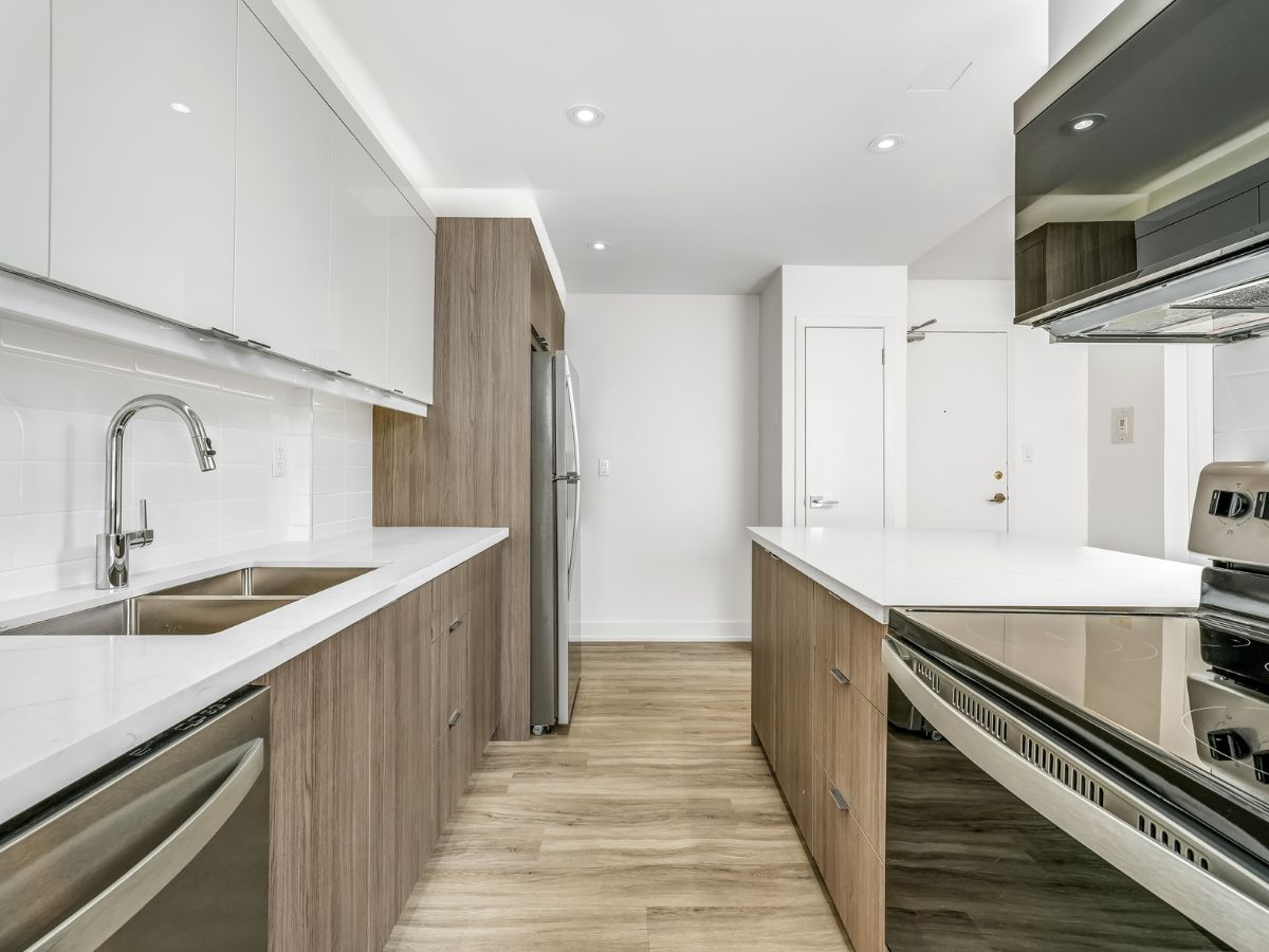 287 Markland Drive - Photo 3