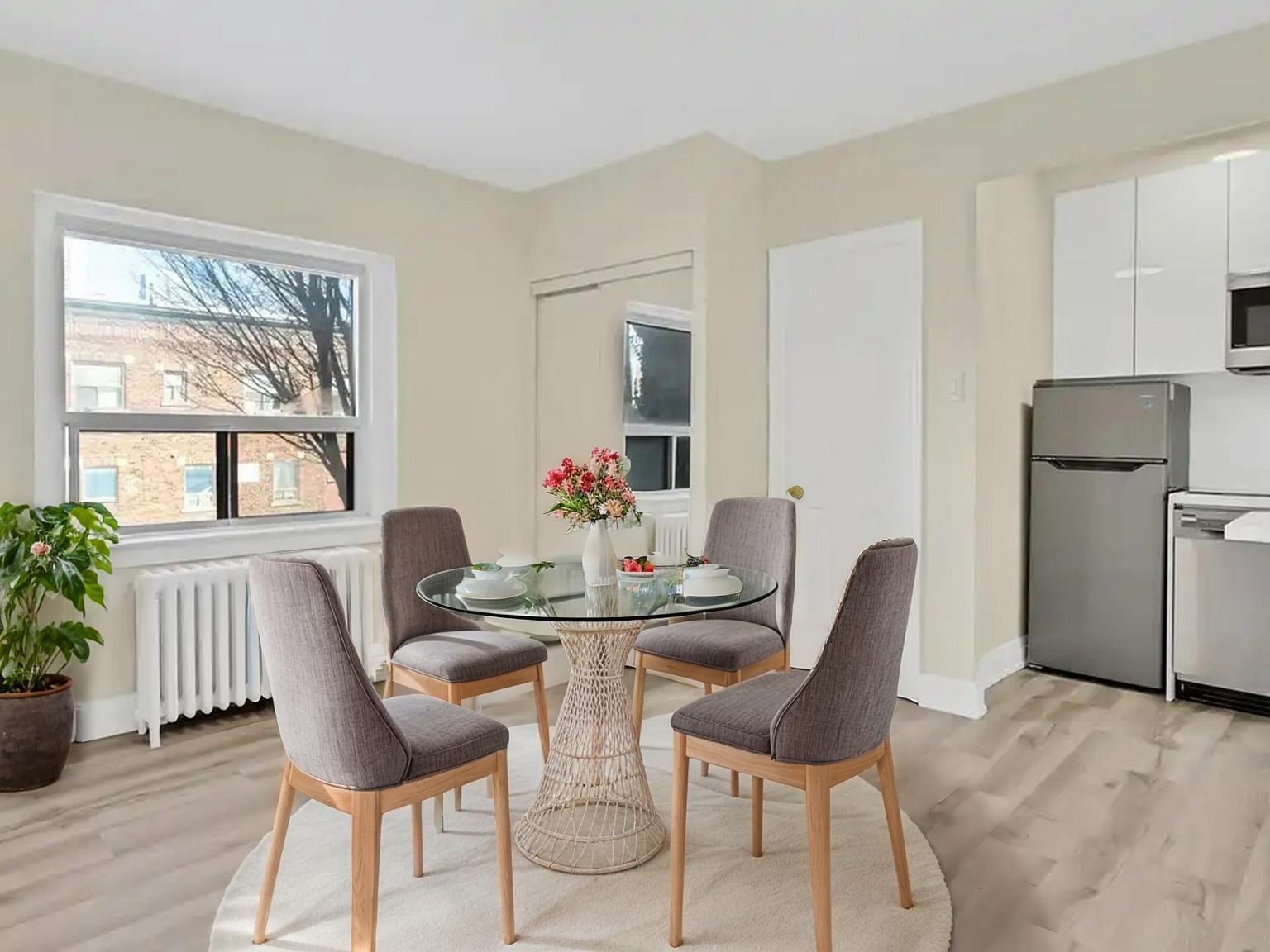 166 Eastbourne Avenue - Photo 2