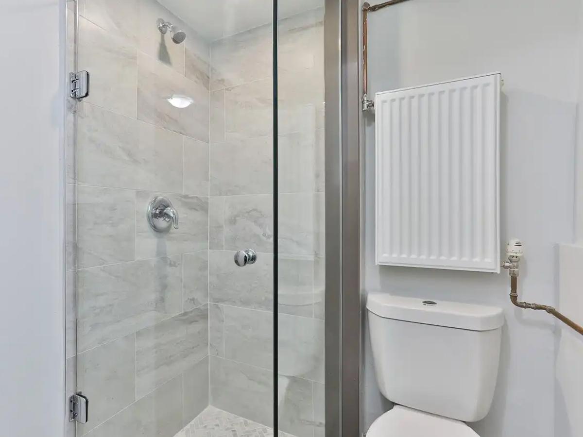915 St Clair Avenue West - Photo 7