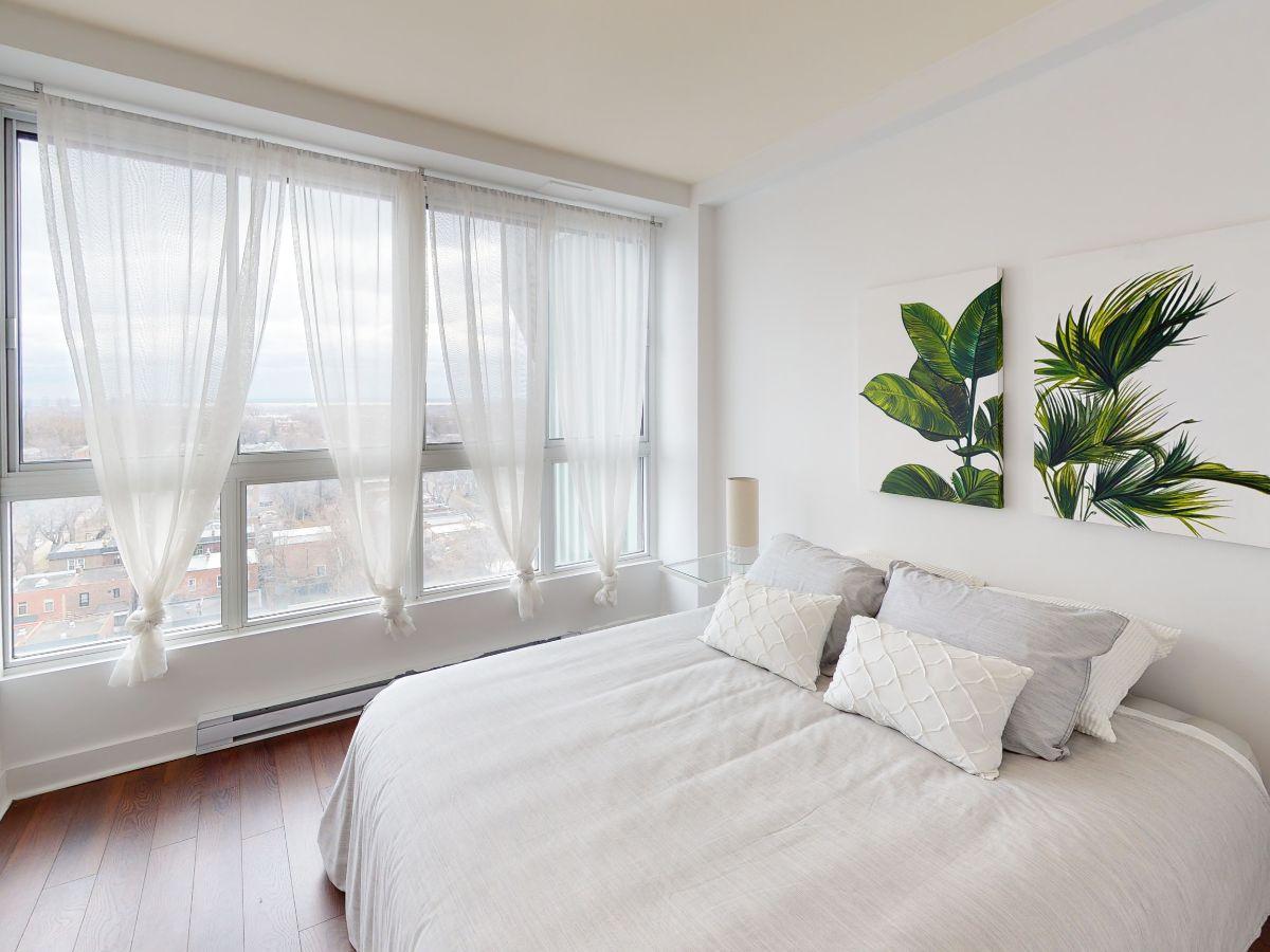 5999 Monkland - Photo 8