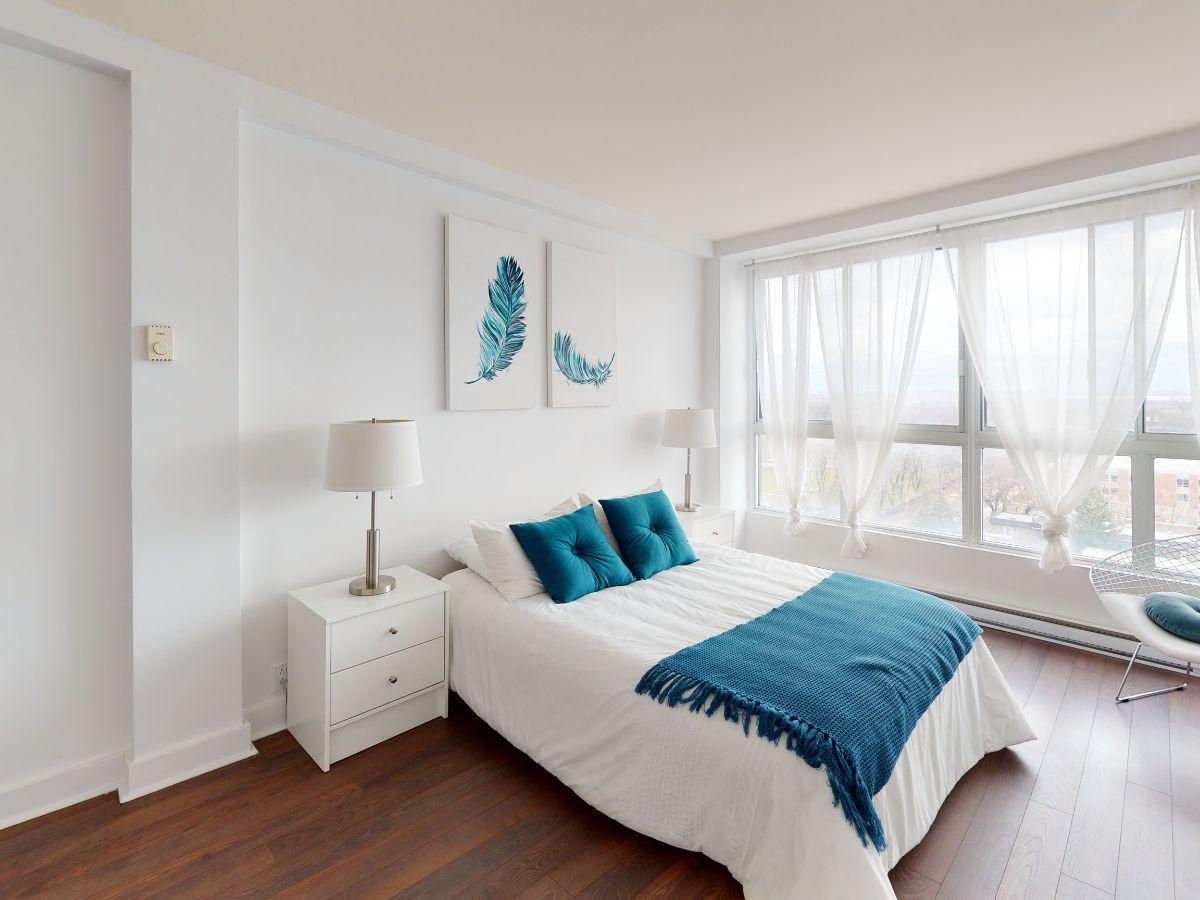 5999 Monkland - Photo 7