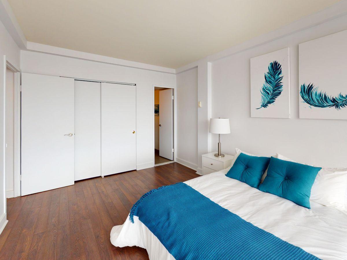 5999 Monkland - Photo 6