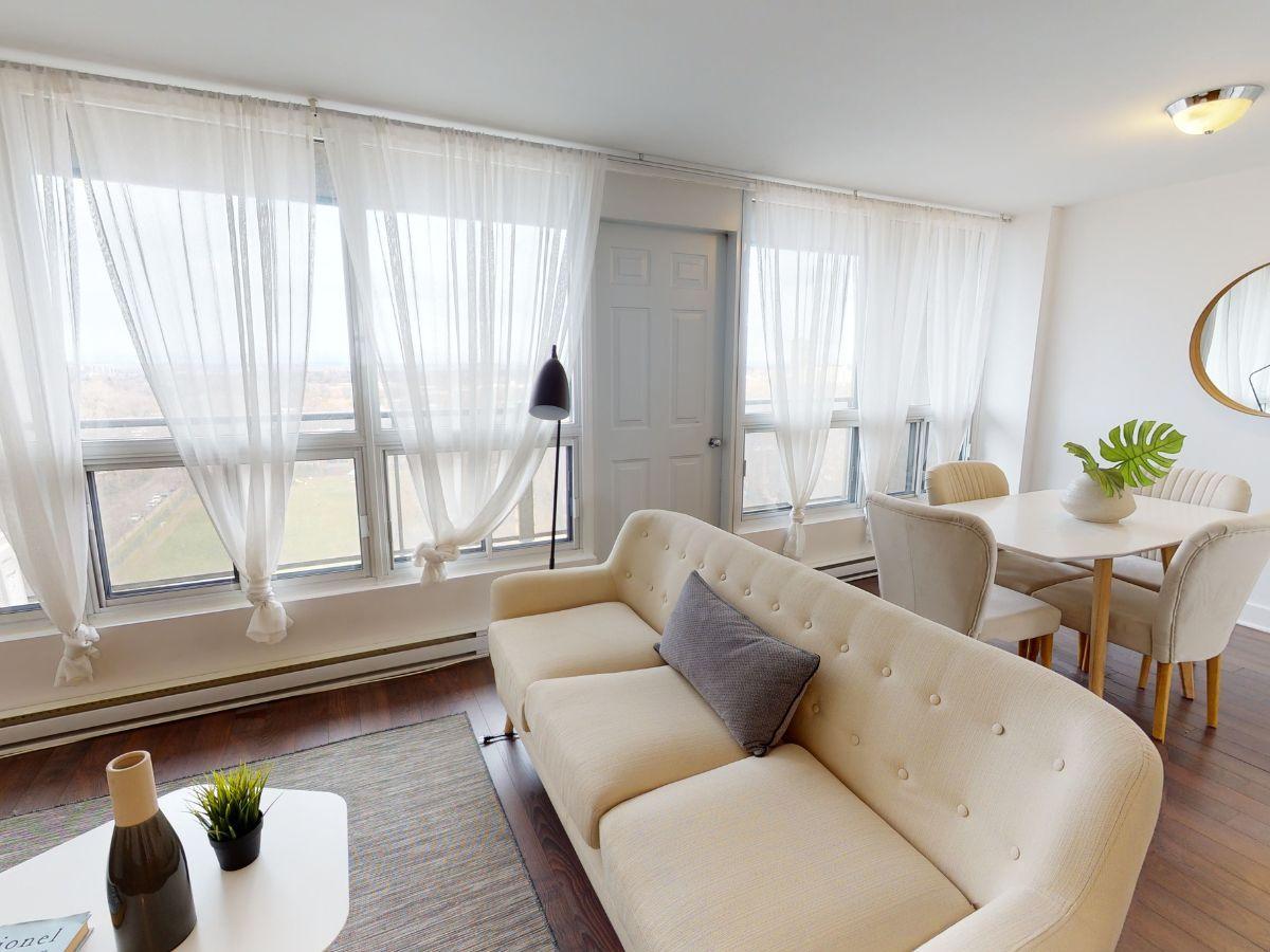 5999 Monkland - Photo 3