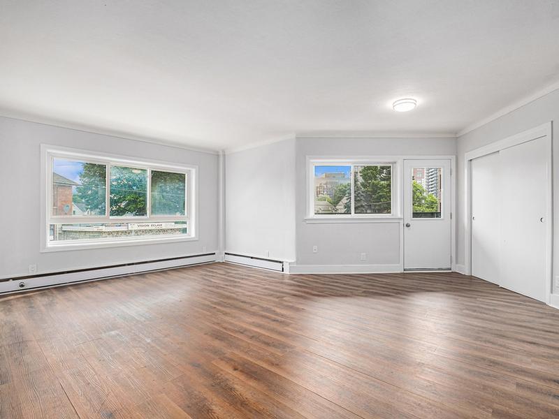 350 Mayfield Street - Photo 2