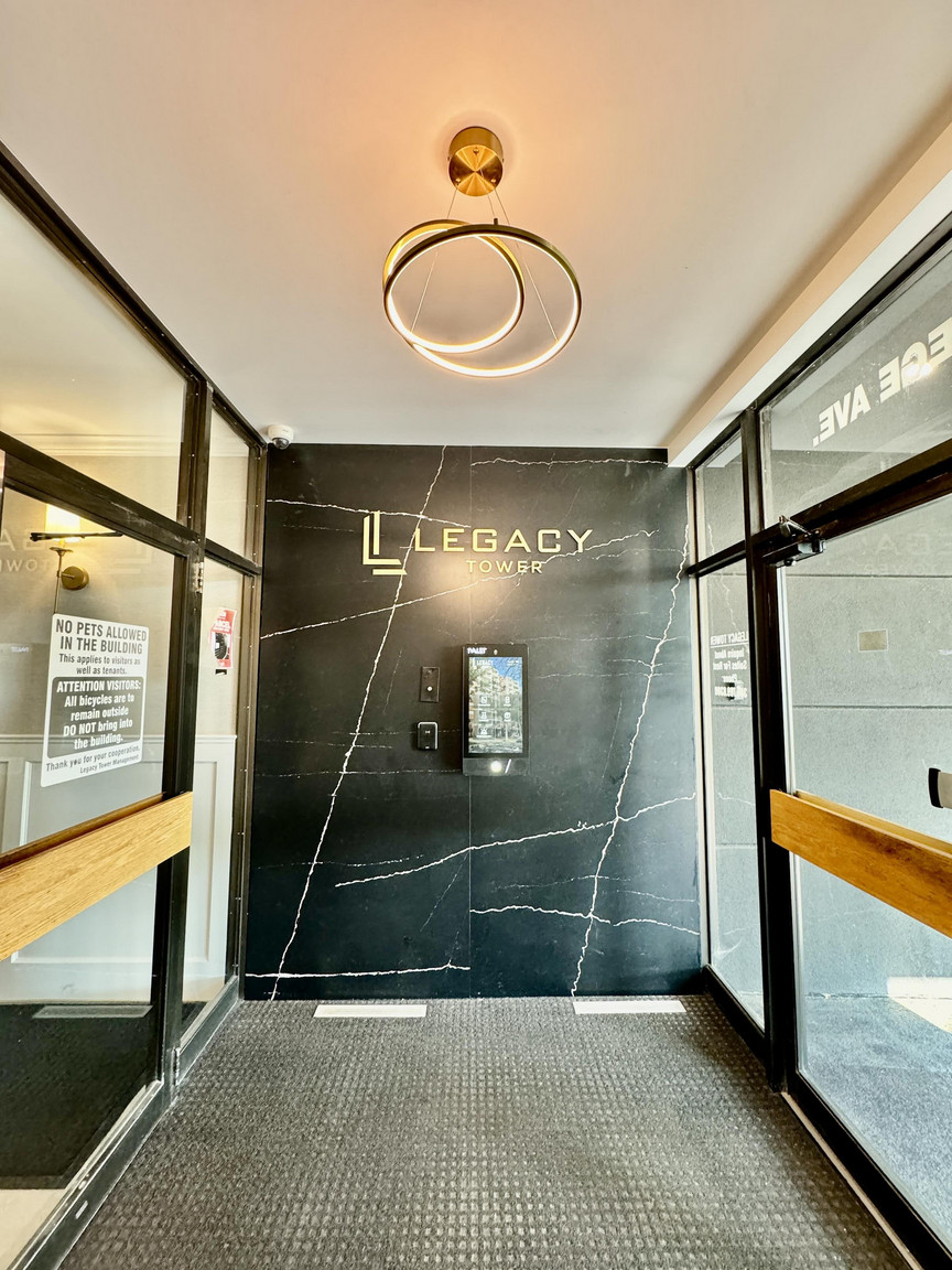 Legacy Tower - Photo 34
