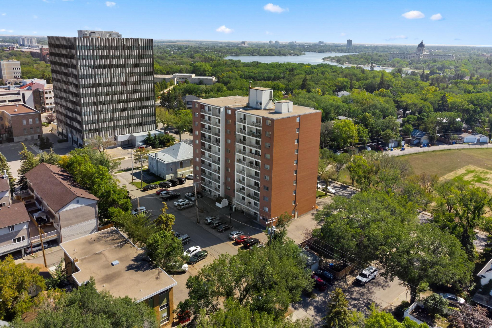 Legacy Tower - Photo 30