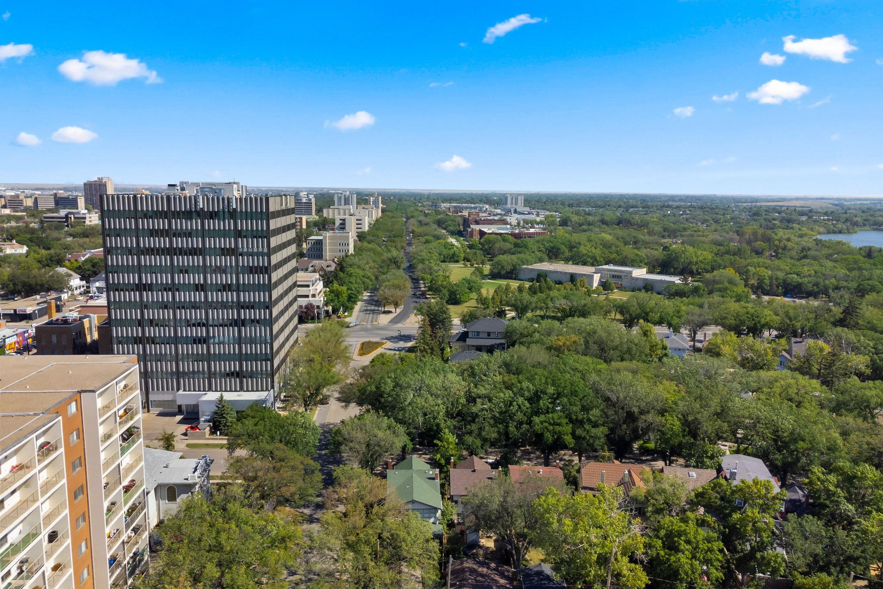Legacy Tower - Photo 86