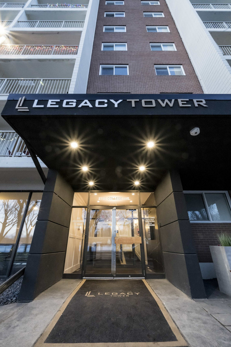 Legacy Tower - Photo 32