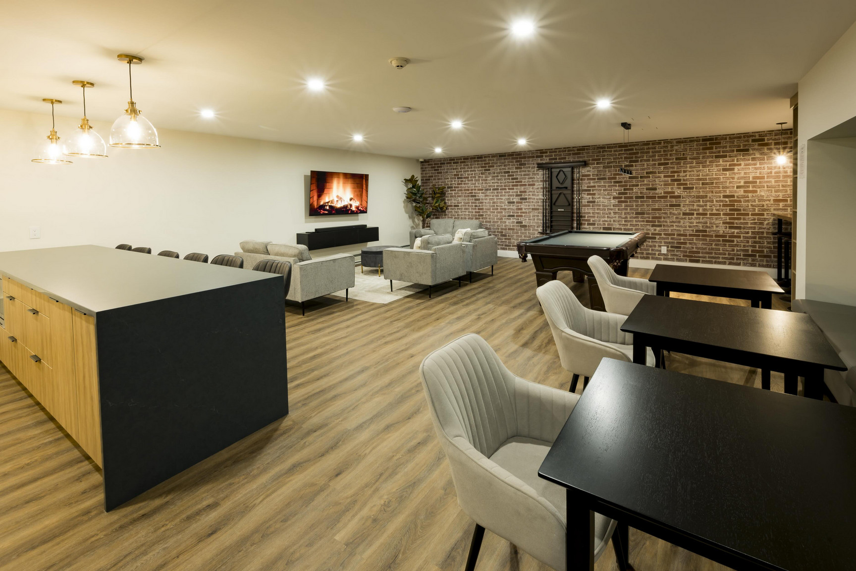 Legacy Tower - Photo 56