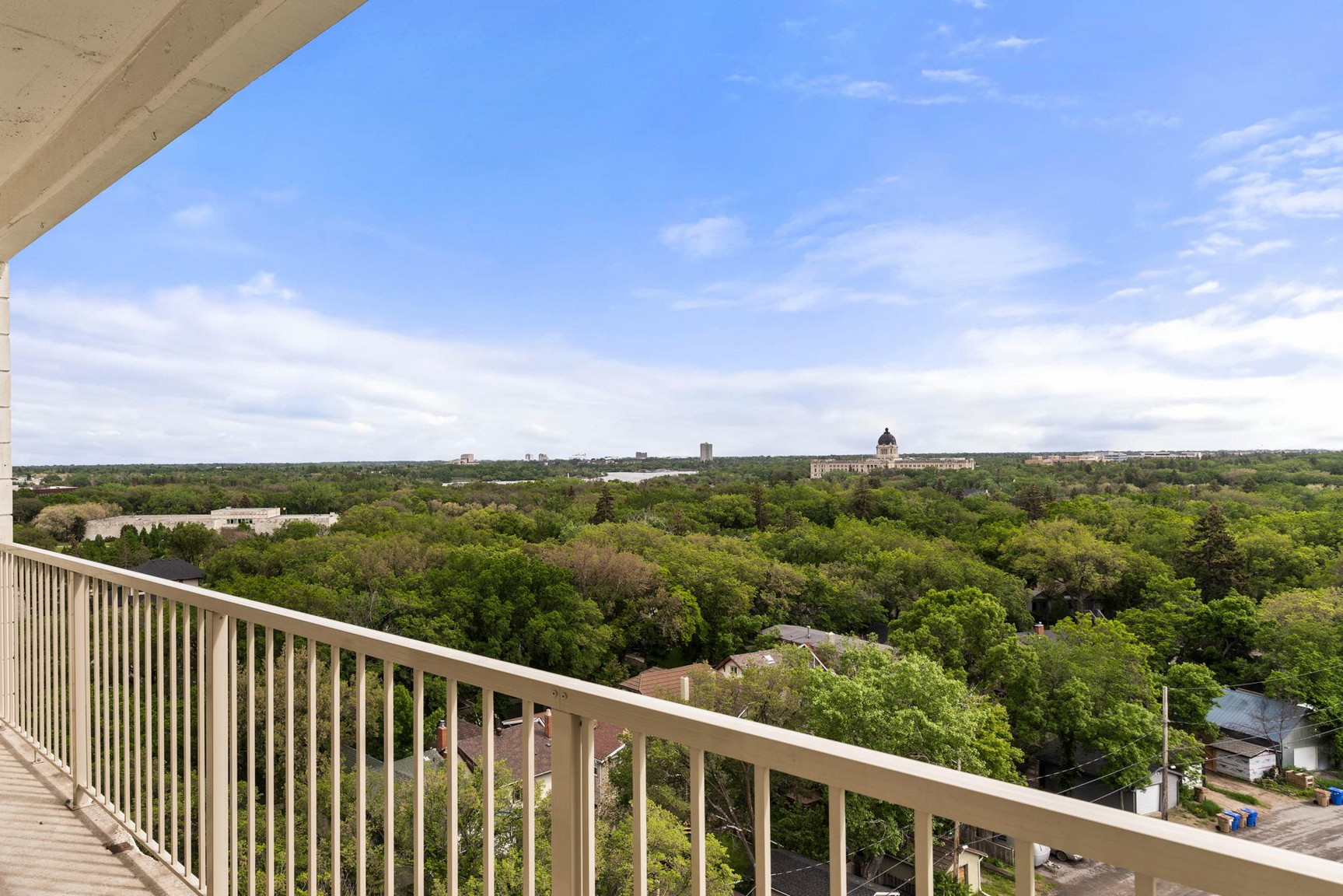 Legacy Tower - Photo 28