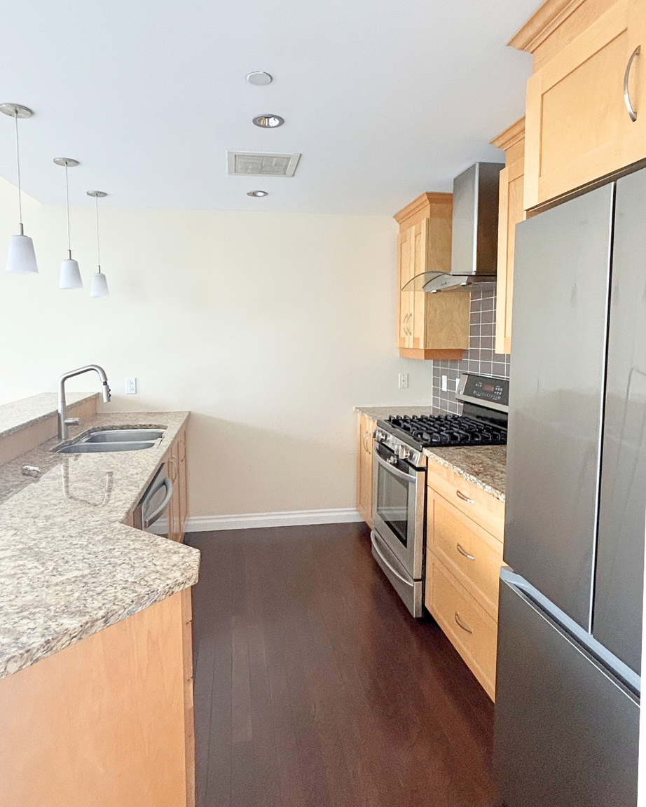 90 George - Photo 2