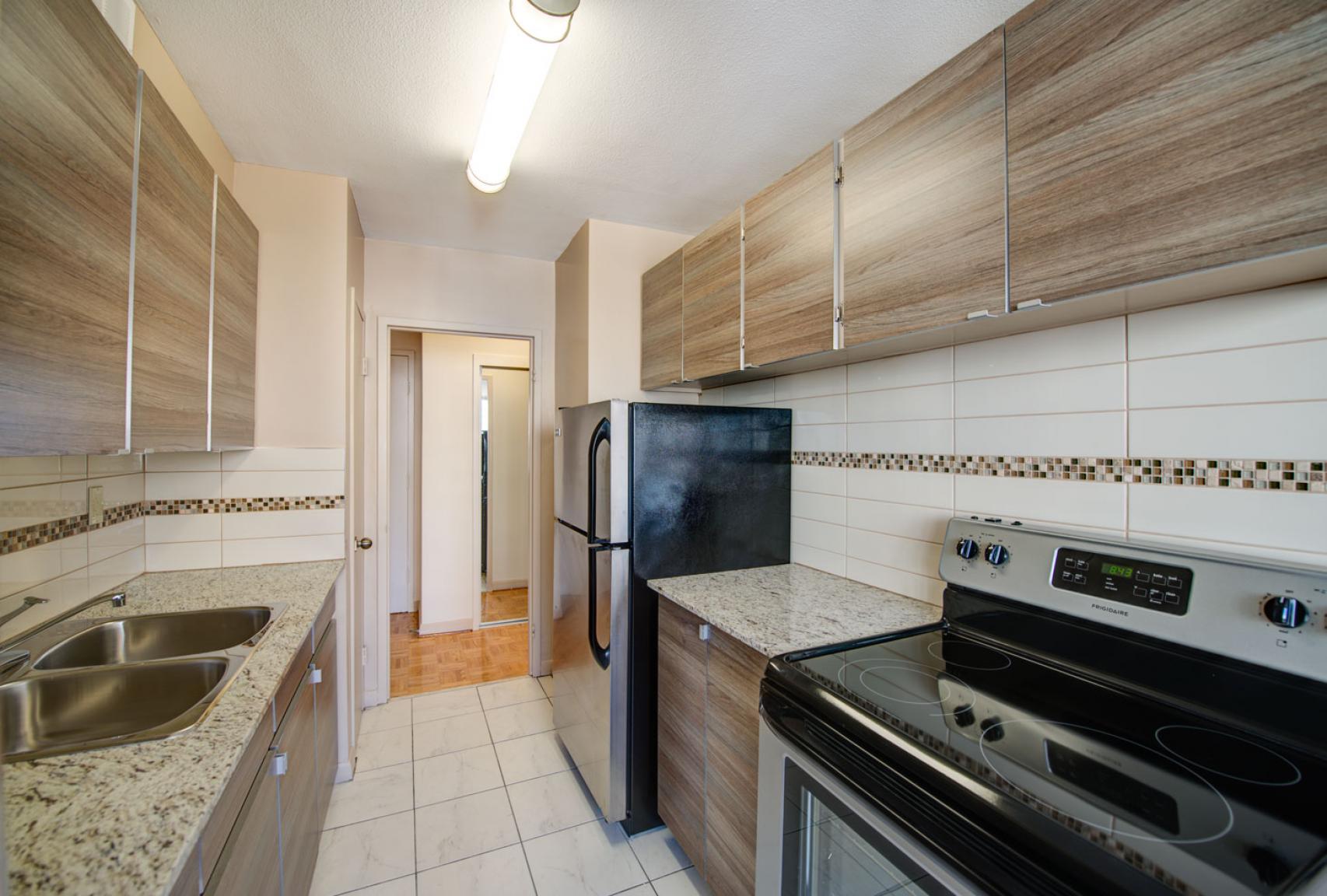 Holly Tower - Yonge and Eglinton - Photo 23