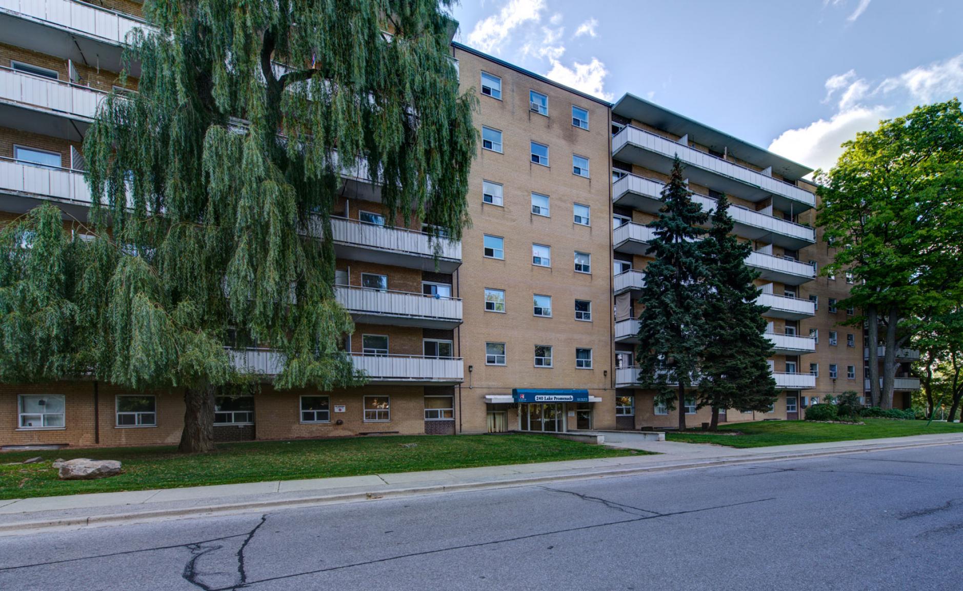 Lake Promenade Community - 240 Lake Promenade - Photo 27