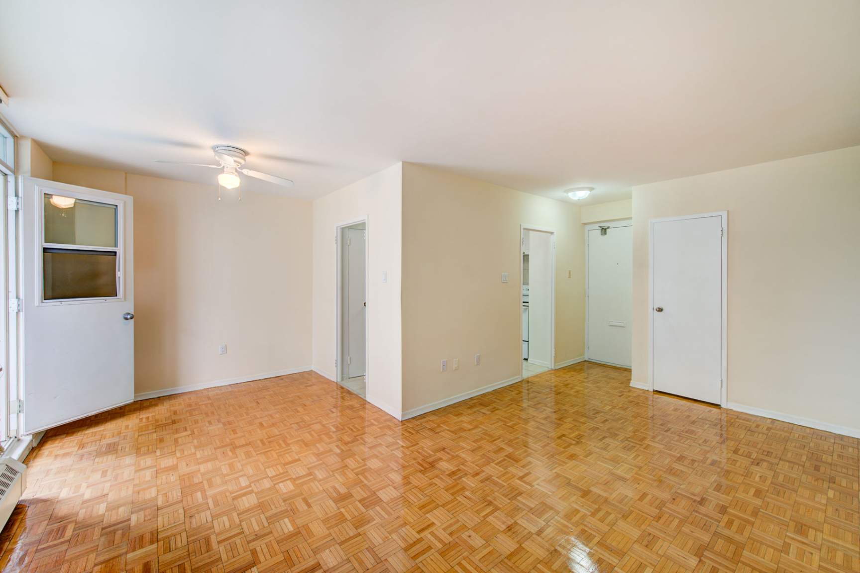 Redpath Tower - Yonge and Eglinton - Photo 17