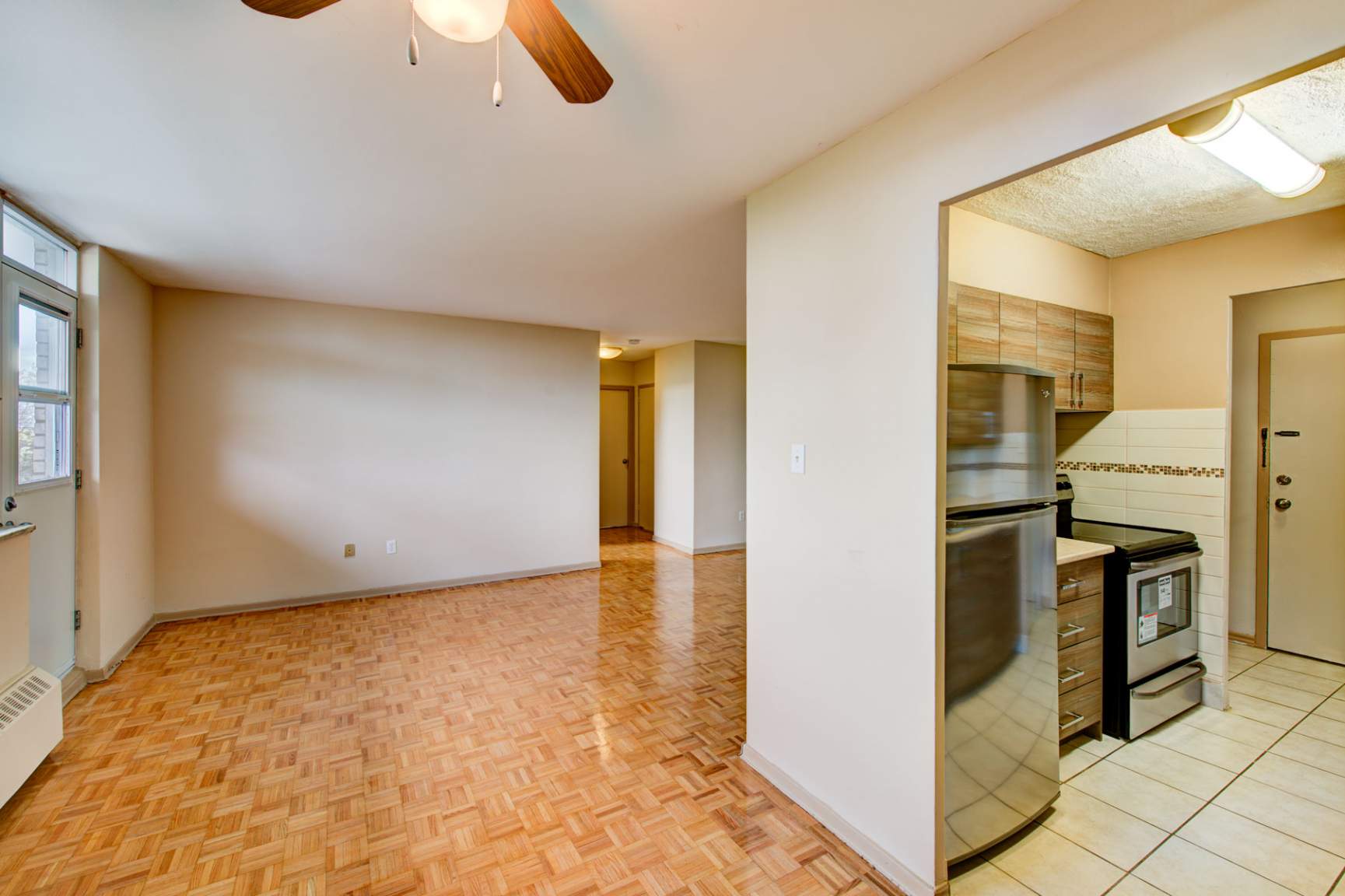 Embassy Apartments - Photo 22