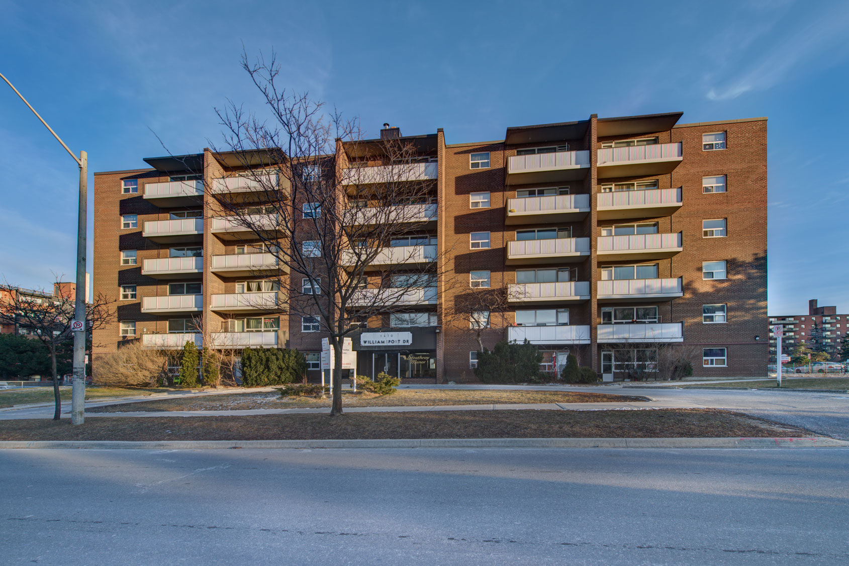 Strathroy Manor  - Photo 18
