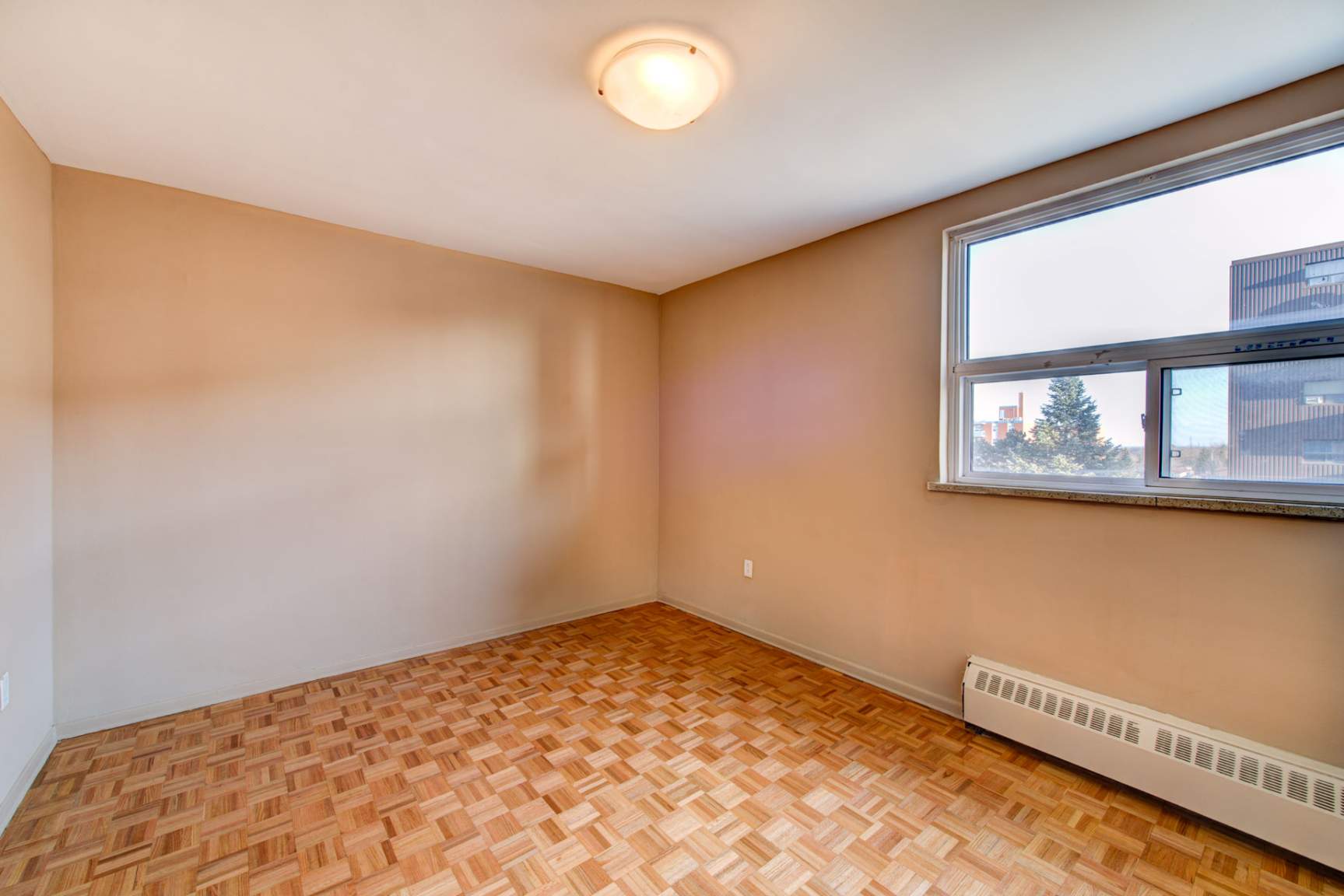 Strathroy Manor  - Photo 12