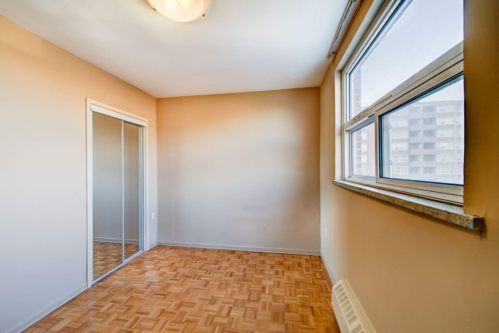 Strathroy Manor  - Photo 14