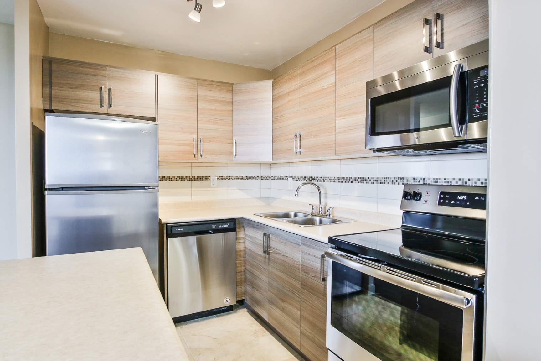 Linwood Apartments - Photo 13