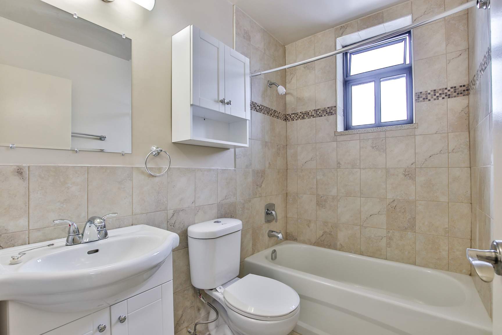 Linwood Apartments - Photo 17