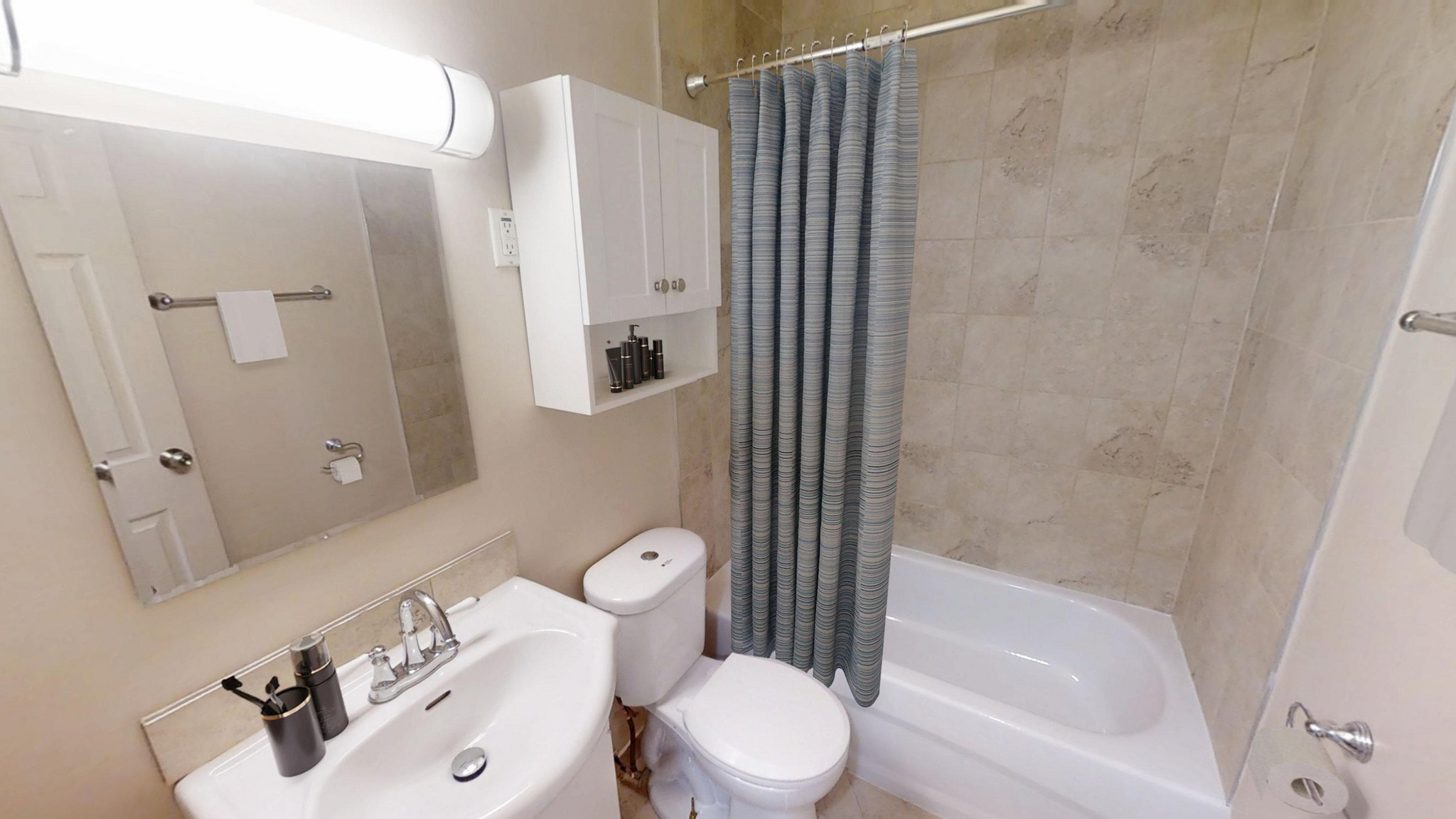 Strathroy Manor  - Photo 6