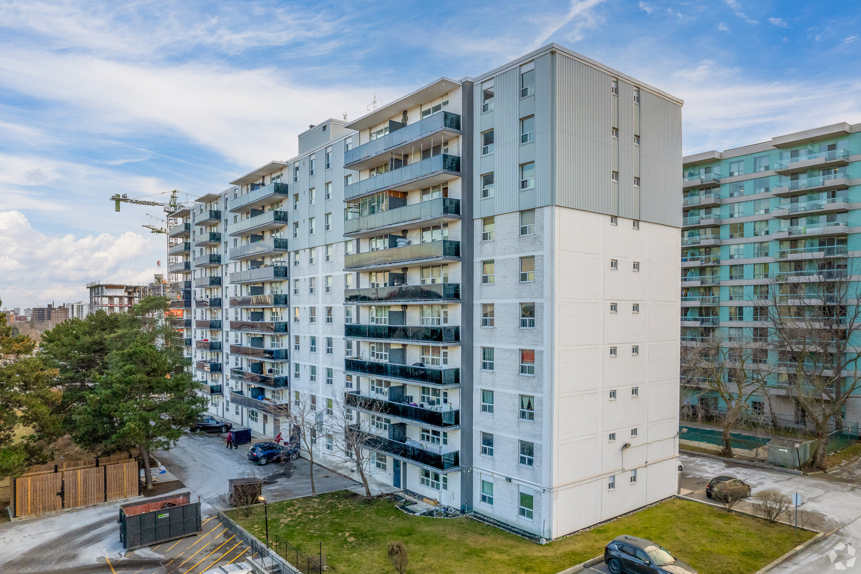Embassy Apartments - Photo 27