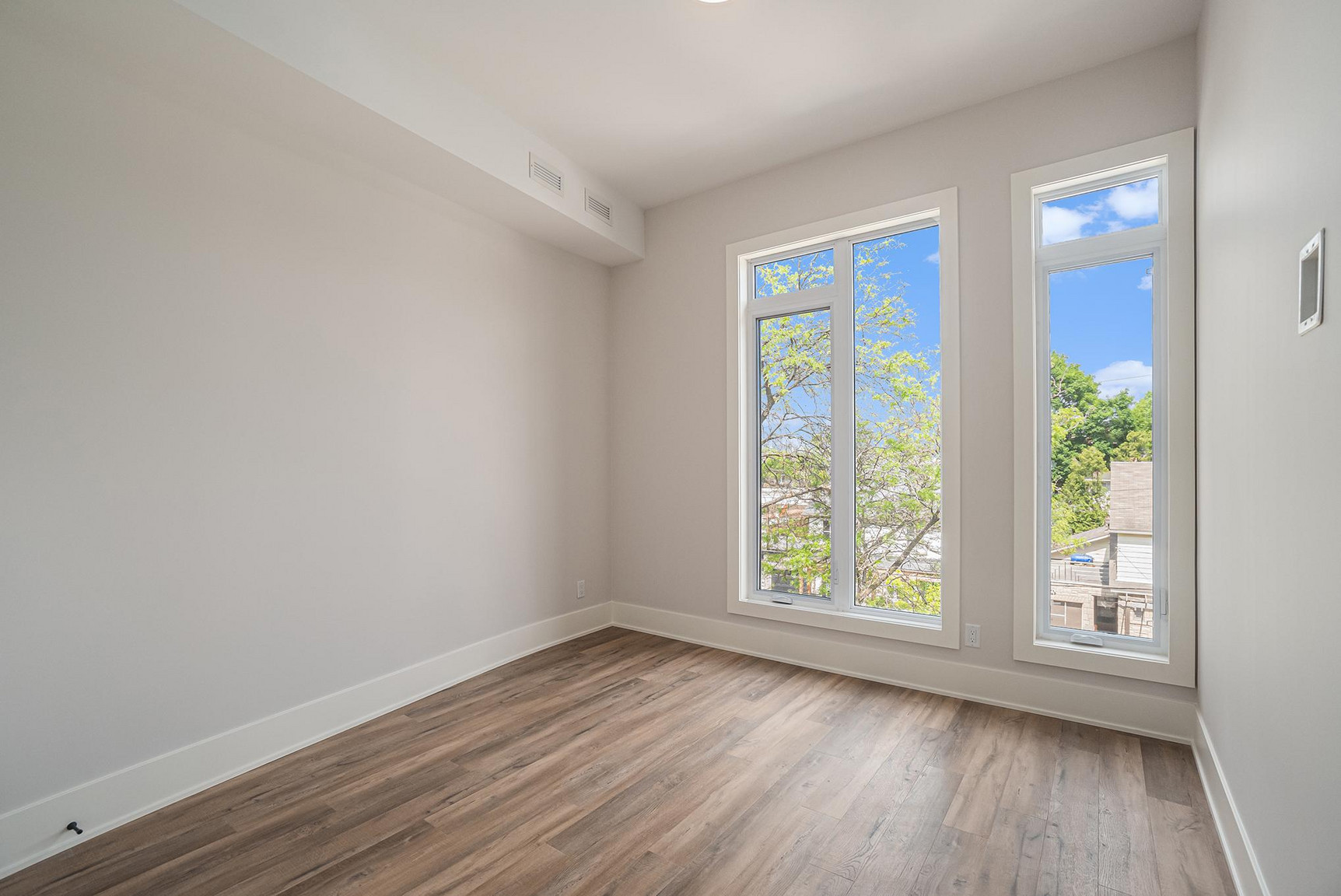 404 Eden Avenue - Photo 10