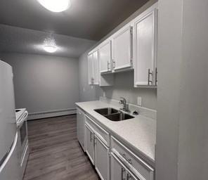 Century Plaza 12915/25 65 St in Belvedere ***1 & 2bdr Units + Walking Distance to Transit - Photo 6