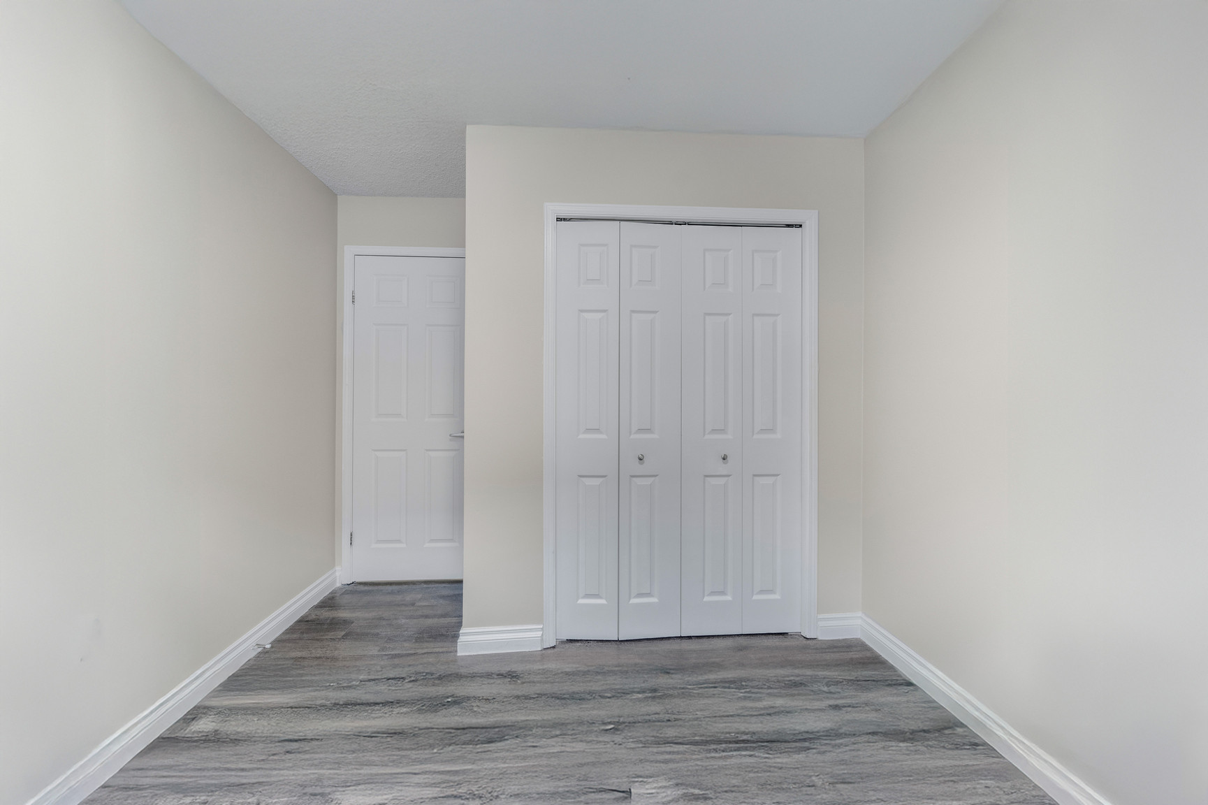 Barbara Manor - Photo 18
