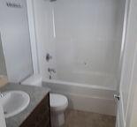 Beautiful 3 Bedroom Townhouse in Walker Lakes - Photo 6