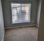 Beautiful 3 Bedroom Townhouse in Walker Lakes - Photo 7
