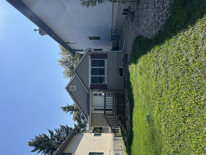 Home in Vibrant Eastwood – 9119 77 Avenue NW, Edmonton