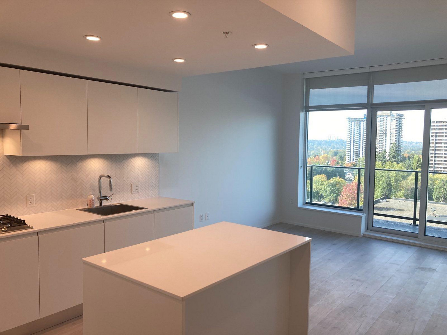 (ID#182) LOUGHEED 1BR CONDO - Photo 24