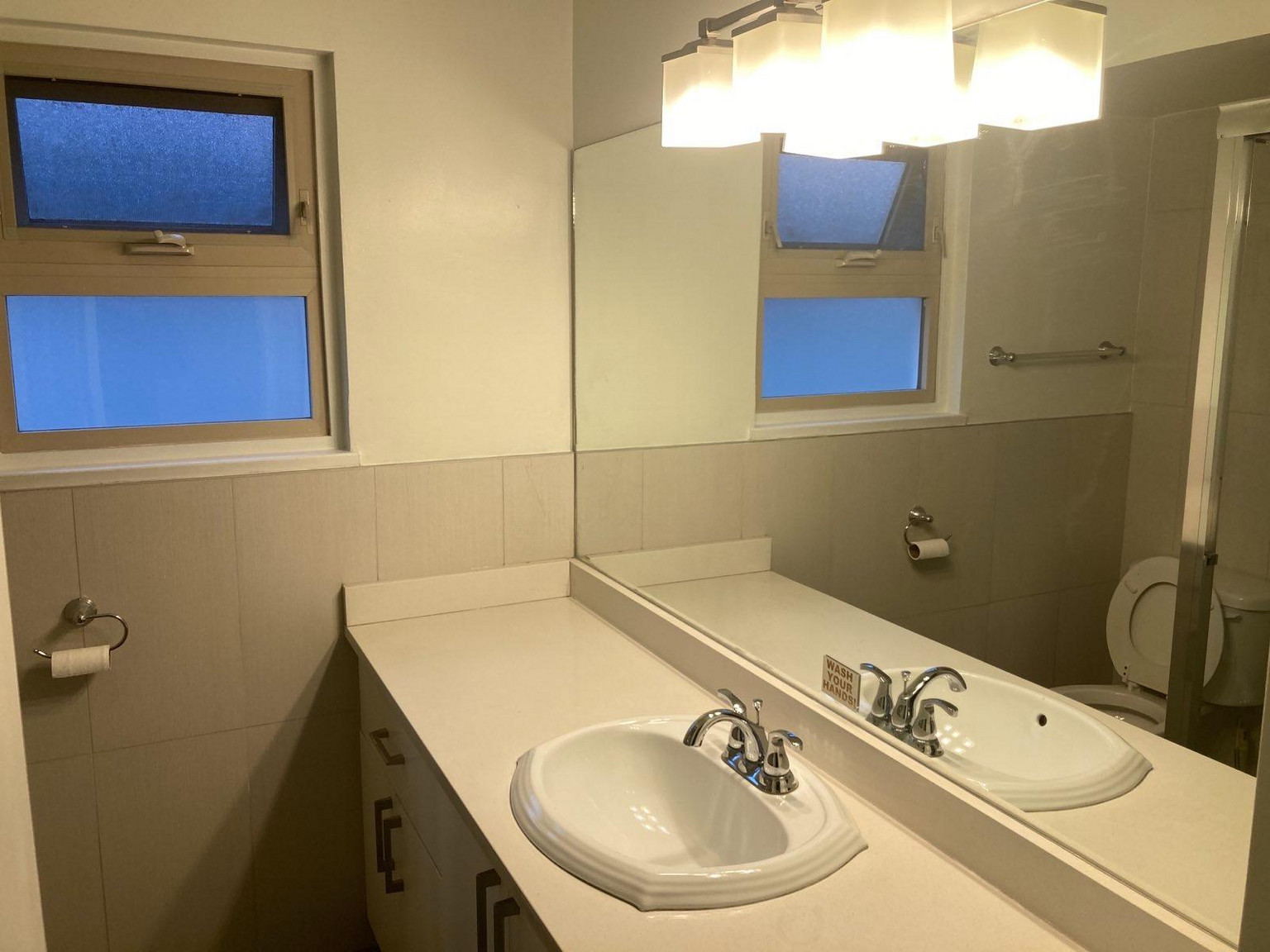 (ID#183) CAPITOL HILL 4BR, 2BA Home - Photo 28