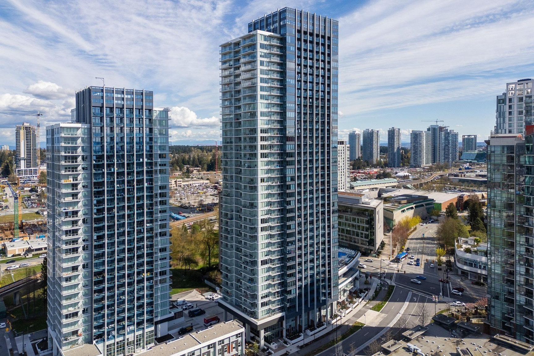 (ID#136) #1408 – 10448 University Drive, Surrey, BC, V3T 0S7