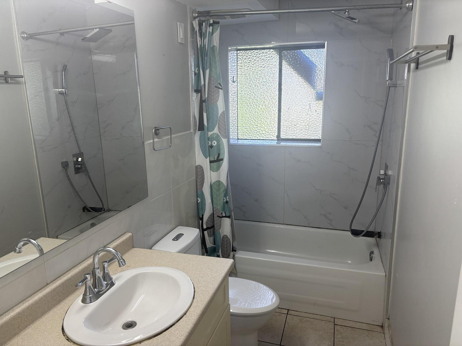 [ID#190] Willingdon Heights 3BR Garden Suite - Photo 26
