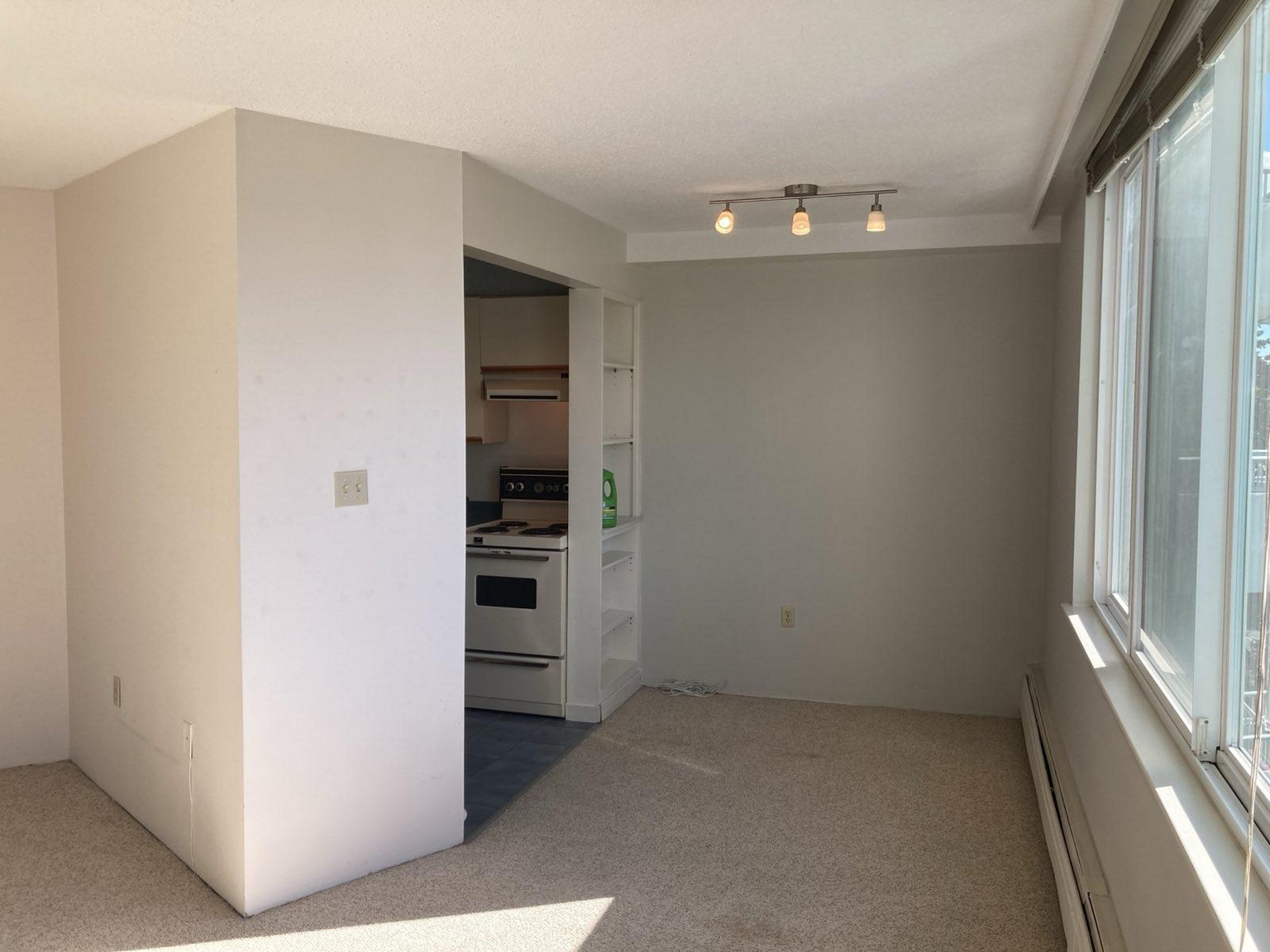 [ID#179] 1 BED – 1 BATH apartment @ WEST POINT GREY - Photo 28